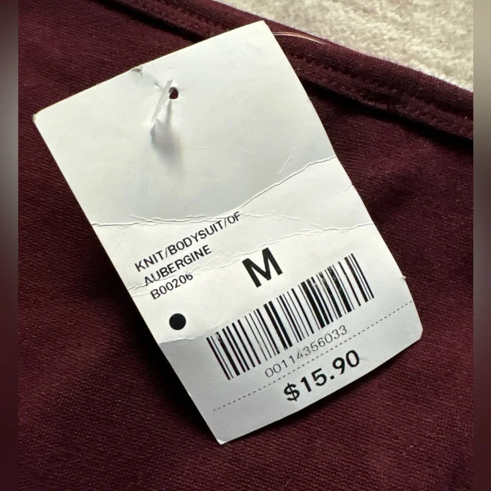 NWT Forever 21 Burgundy Purple Long Sleeve Cold Shoulder Bodysuit Size Medium - Picture 3 of 3